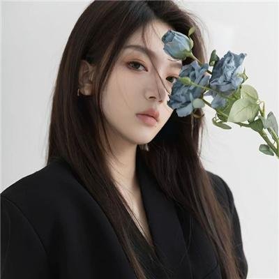 赤裸的美奈子